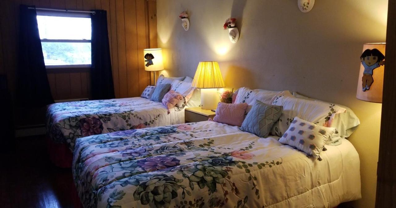 Pittsfield Motor Inn Екстериор снимка